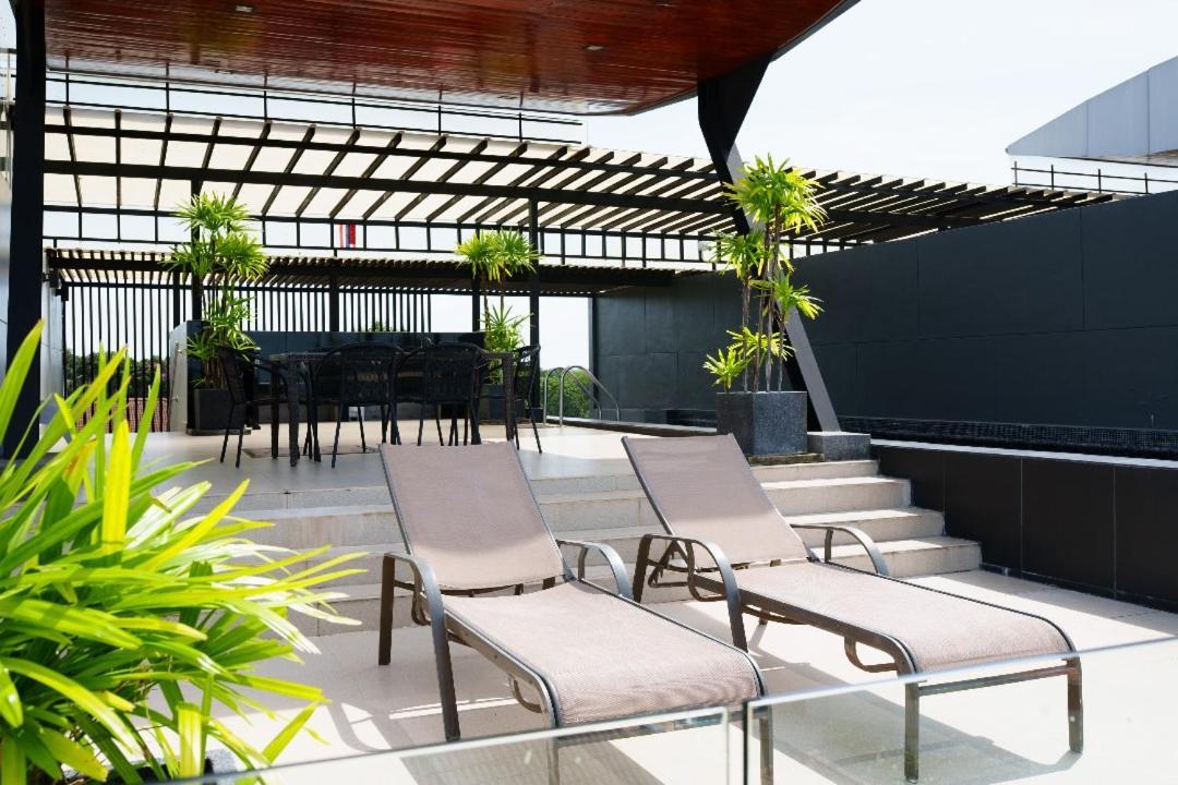 Aqua Villa Rawai Exterior foto